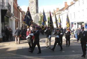 flags-opp-court-house